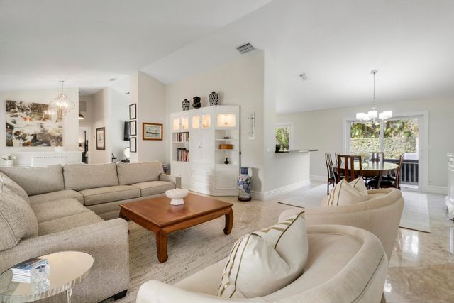 1 Durness Court, Palm Beach Gardens, FL 33418