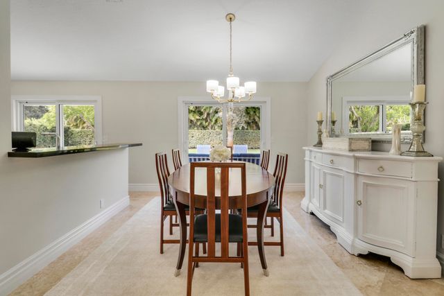 1 Durness Court, Palm Beach Gardens, FL 33418