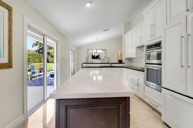 1 Durness Court, Palm Beach Gardens, FL 33418