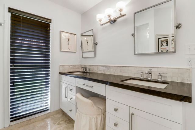 1 Durness Court, Palm Beach Gardens, FL 33418