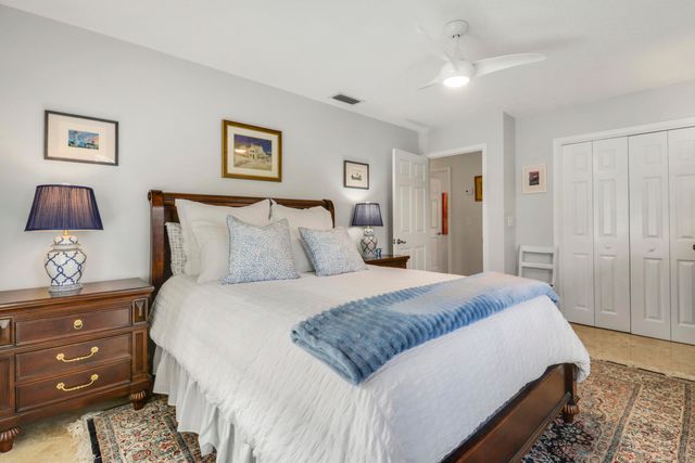 1 Durness Court, Palm Beach Gardens, FL 33418