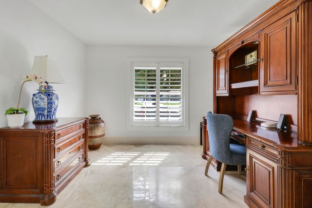 1 Durness Court, Palm Beach Gardens, FL 33418