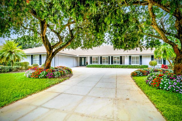 1 Durness Court, Palm Beach Gardens, FL 33418