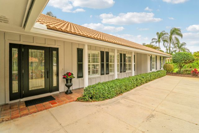 1 Durness Court, Palm Beach Gardens, FL 33418