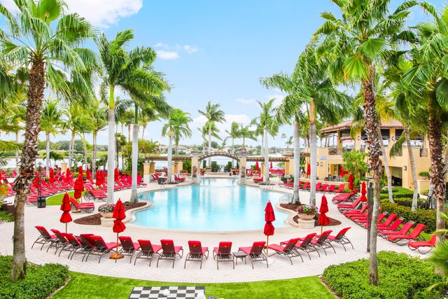 1 Durness Court, Palm Beach Gardens, FL 33418