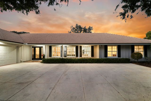 1 Durness Court, Palm Beach Gardens, FL 33418