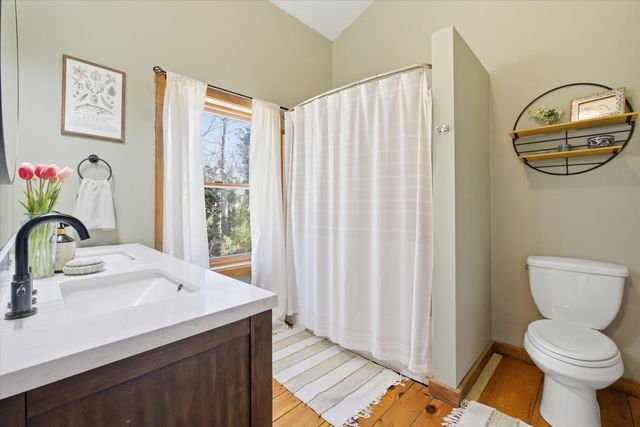 1 Deer Crossing Circle, Londonderry, NH 03053