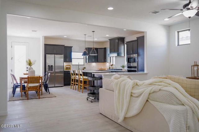 905 Alcestor Place, El Paso, TX 79928