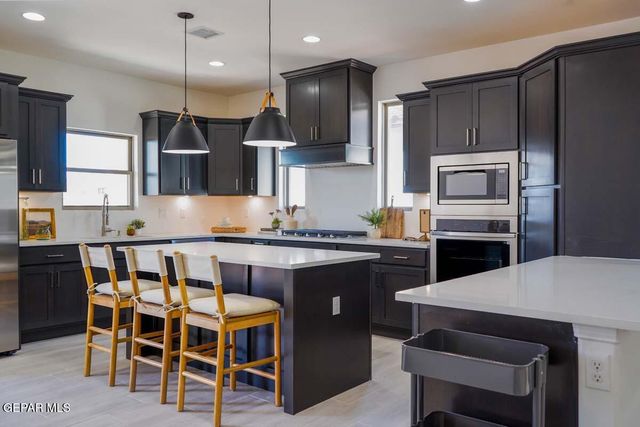 905 Alcestor Place, El Paso, TX 79928