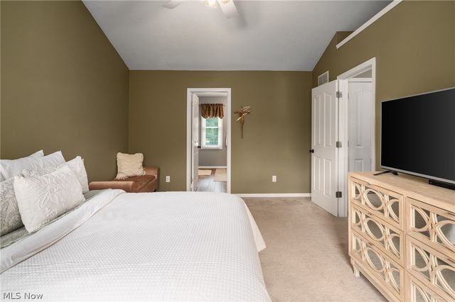 559 Alliance Drive, Sagamore Hills, OH 44067