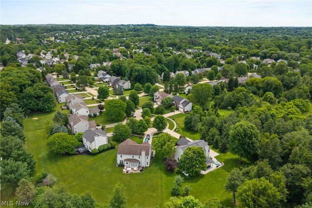 559 Alliance Drive, Sagamore Hills, OH 44067