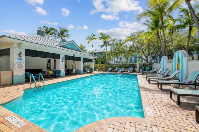 240 NE 2ND Street 6-F, Delray Beach, FL 33444