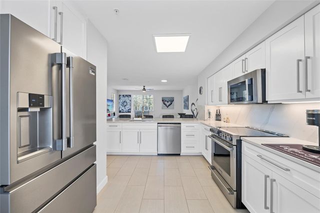 240 NE 2ND Street 6-F, Delray Beach, FL 33444