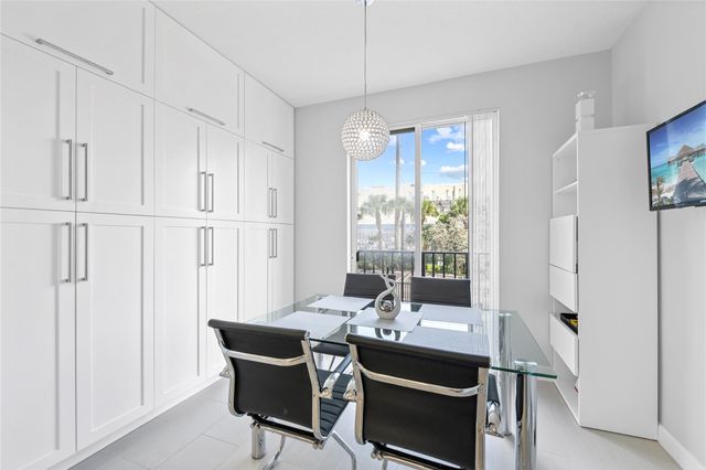 240 NE 2ND Street 6-F, Delray Beach, FL 33444