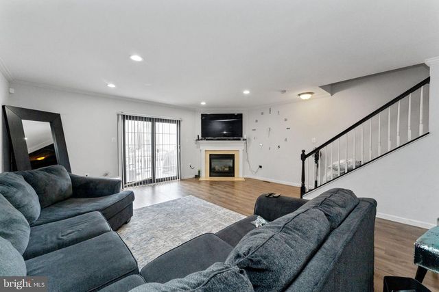729 E OAK ST, Norristown, PA 19401