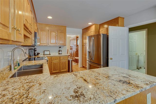 148 Browning Heights Way, Central, SC 29630