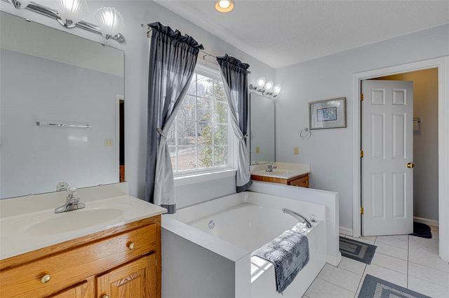 148 Browning Heights Way, Central, SC 29630