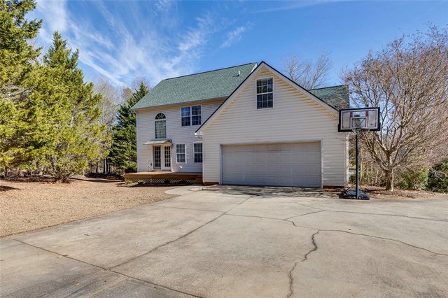 148 Browning Heights Way, Central, SC 29630