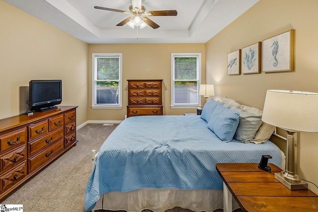 16 Fawndale Lane, Fountain Inn, SC 29644