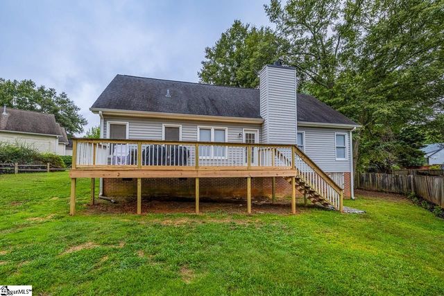16 Fawndale Lane, Fountain Inn, SC 29644