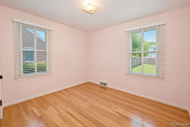 2323 Elmhurst Avenue, Royal Oak, MI 48073