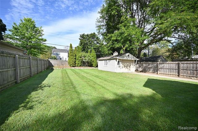 2323 Elmhurst Avenue, Royal Oak, MI 48073
