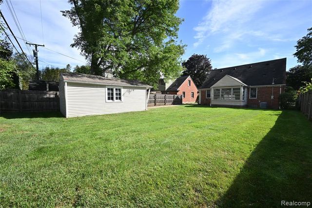 2323 Elmhurst Avenue, Royal Oak, MI 48073
