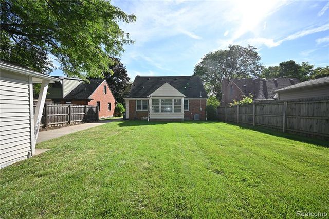 2323 Elmhurst Avenue, Royal Oak, MI 48073