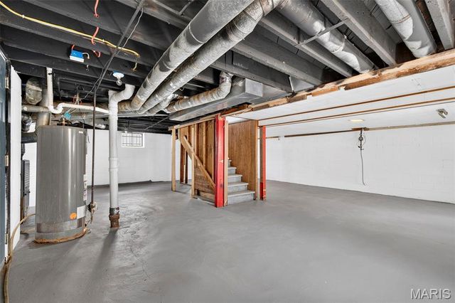 7917 Hicks Avenue, St Louis, MO 63117