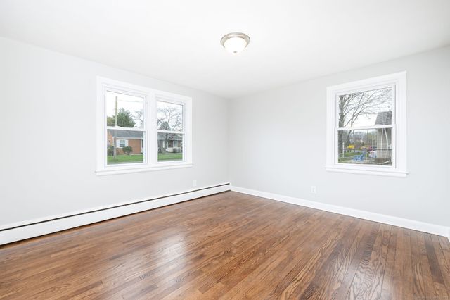 238 James Street, Newington, CT 06111