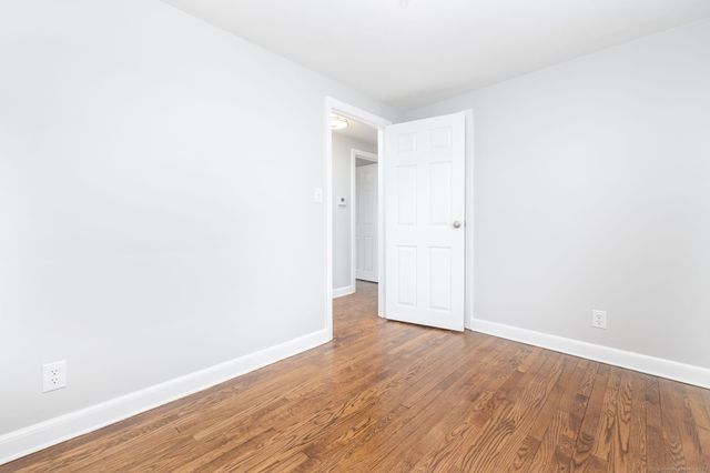 238 James Street, Newington, CT 06111