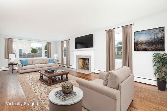 238 James Street, Newington, CT 06111