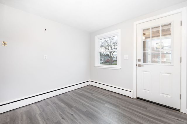 238 James Street, Newington, CT 06111