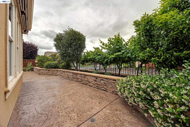 1741 Chardonnay Ln, Brentwood, CA 94513