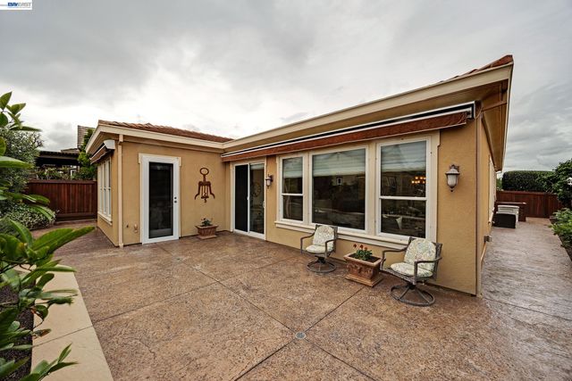 1741 Chardonnay Ln, Brentwood, CA 94513