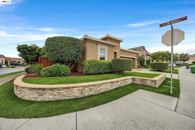 1741 Chardonnay Ln, Brentwood, CA 94513