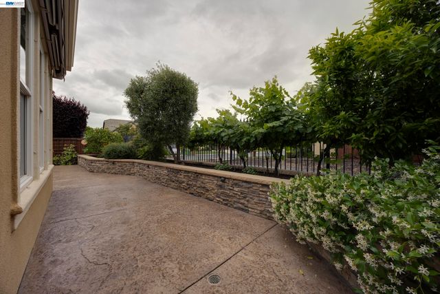 1741 Chardonnay Ln, Brentwood, CA 94513
