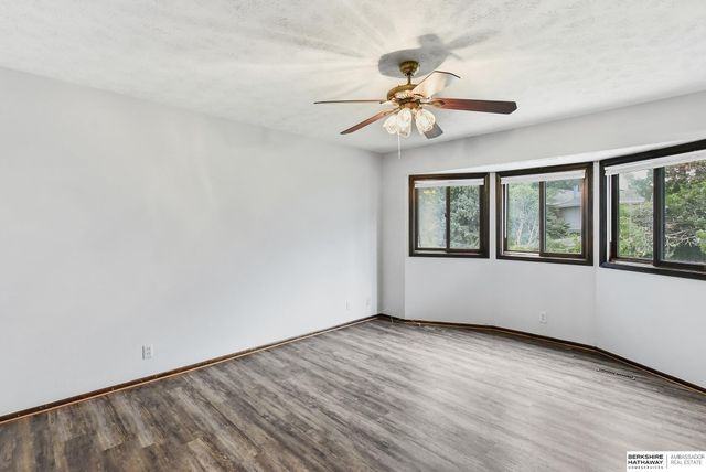 3408 Lynnwood Drive, Bellevue, NE 68123