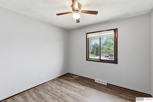 3408 Lynnwood Drive, Bellevue, NE 68123