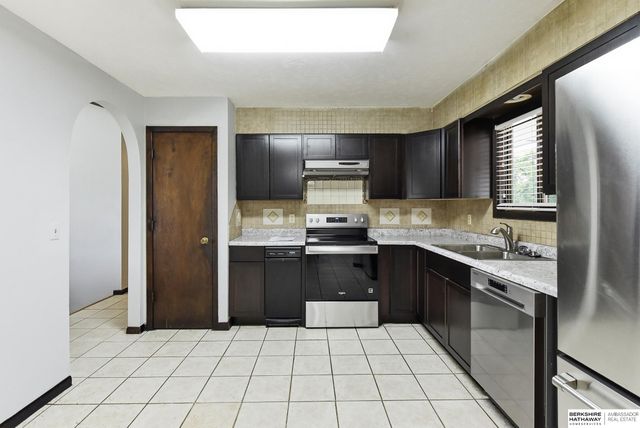 3408 Lynnwood Drive, Bellevue, NE 68123