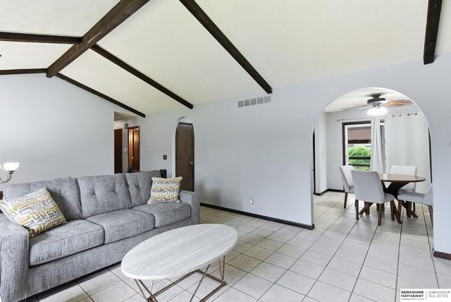 3408 Lynnwood Drive, Bellevue, NE 68123