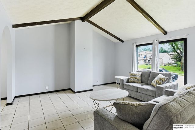 3408 Lynnwood Drive, Bellevue, NE 68123