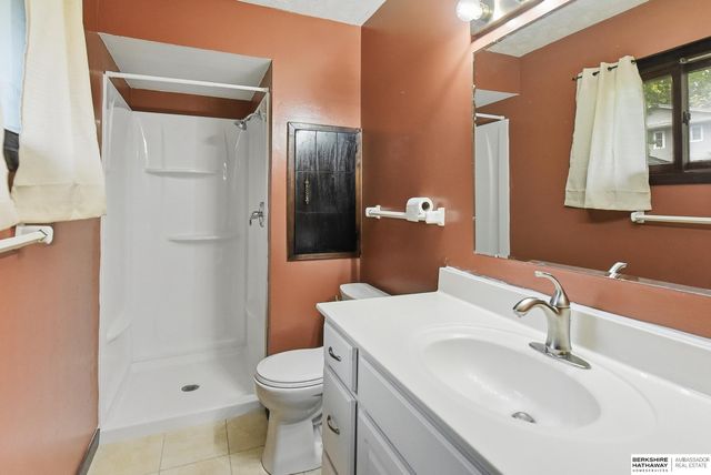 3408 Lynnwood Drive, Bellevue, NE 68123