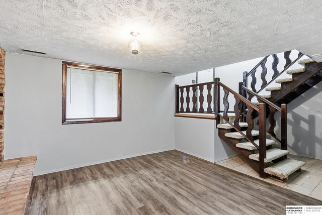 3408 Lynnwood Drive, Bellevue, NE 68123