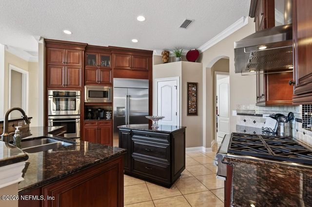 440 E KESLEY Lane, Jacksonville, FL 32259