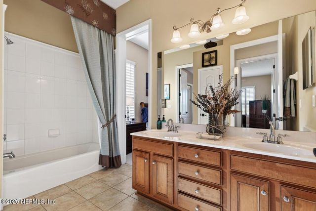 440 E KESLEY Lane, Jacksonville, FL 32259