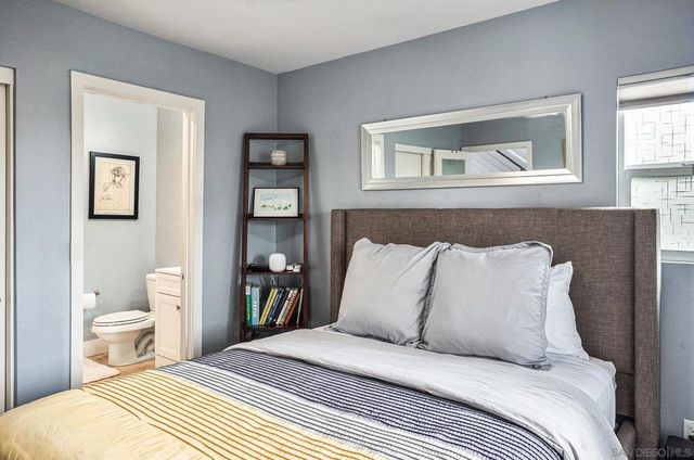 2440 Via Alta, San Diego, CA 92108