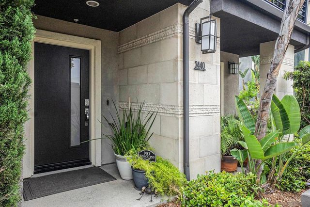 2440 Via Alta, San Diego, CA 92108