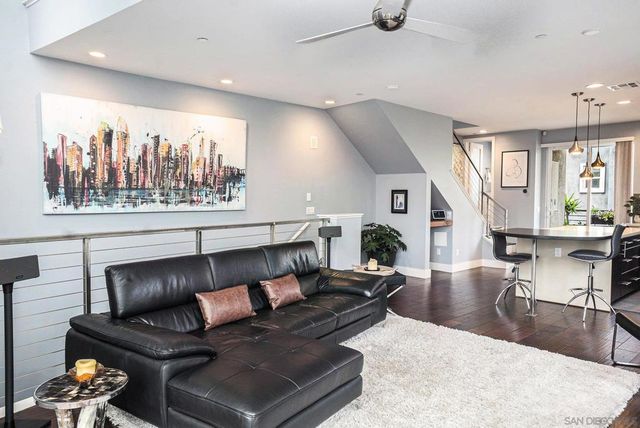 2440 Via Alta, San Diego, CA 92108