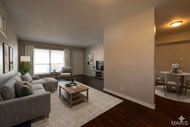 738 Riderwood Drive, Hazelwood, MO 63042